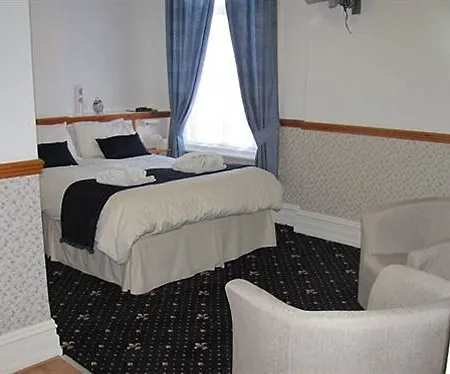 Branston 4*