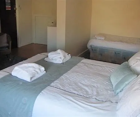 Branston Hotel 4*