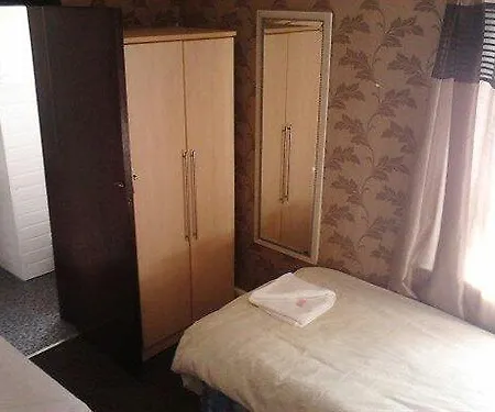 Oakwell Hotel