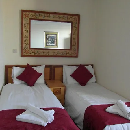 Hotel Gainsborough And Bar 3*