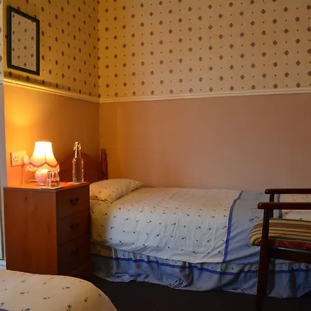 Holm Lea Hotel Bed & Breakfast 3*