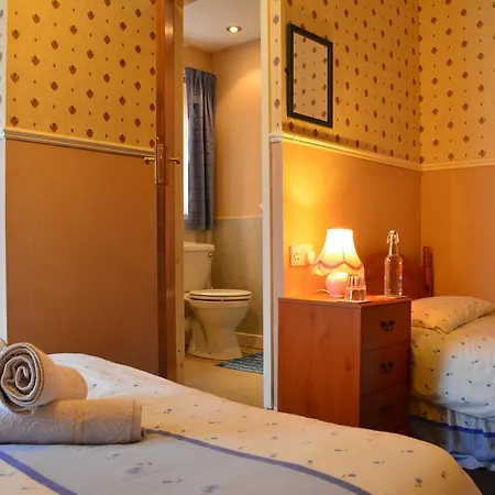 Bed & Breakfast Holm Lea Hotel