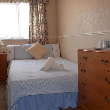 Holm Lea Hotel Bed & Breakfast 3*