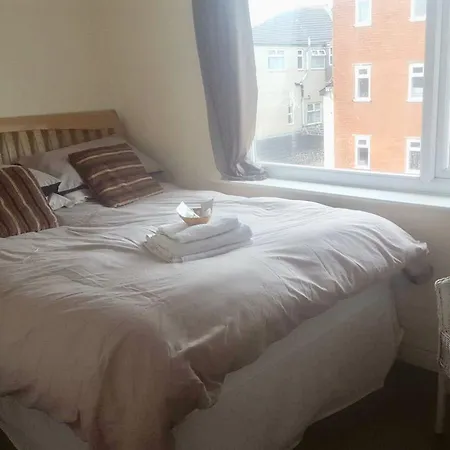 Guest house Macleods