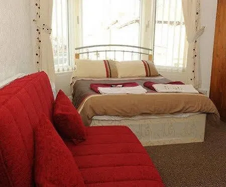 Bed & Breakfast Avonlea Blackpool