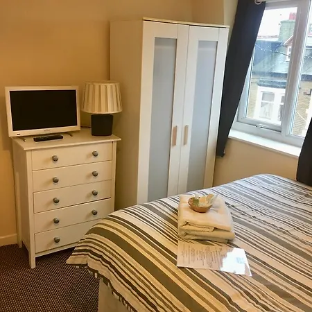 Guest house Macleods 3*