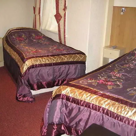Cavendish 3* Blackpool