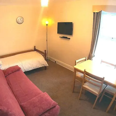 Cleveland Court *