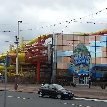 Manchester House 3* Blackpool