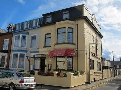 Sea Crest Hotel Guest house 2*