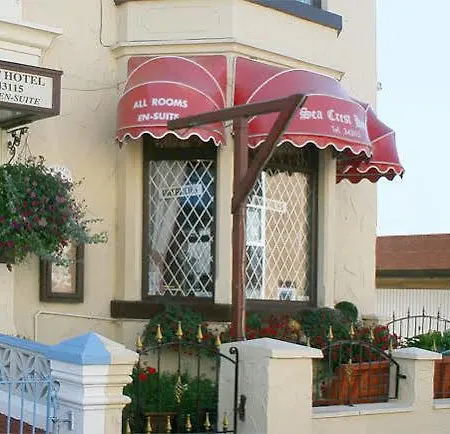 Guest house Sea Crest Hotel 2*