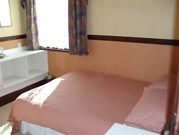 Guest house Westfield House 3*