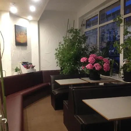 Pier View For Families 住宿加早餐酒店