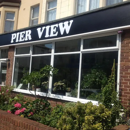 Pier View For Families 住宿加早餐酒店
