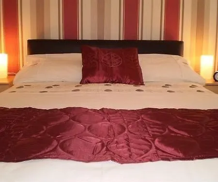 Hotel The South Lea 3*