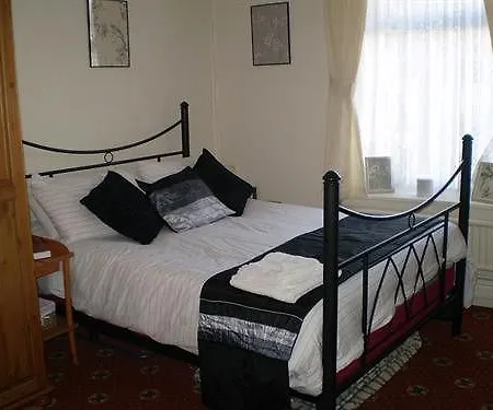 The South Lea 3* Blackpool