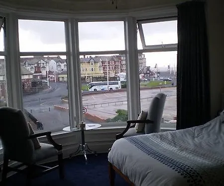 The South Lea 3* Blackpool