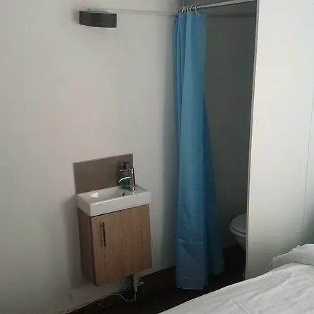 Bed & Breakfast Friends 4*