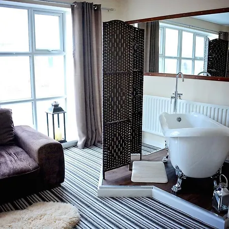 The Oxfordshire Hotel