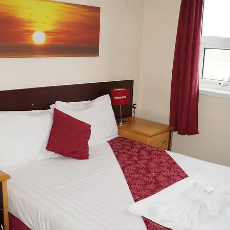 Gainsborough And Bar 3*
