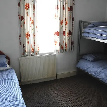 Guest house Hazelwood Group
