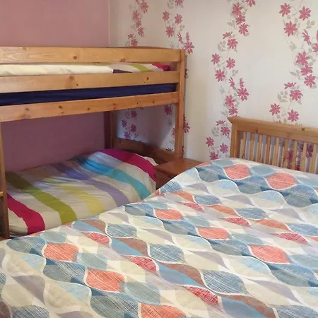 Apartment Lindisfarne - Families & Couples Only *