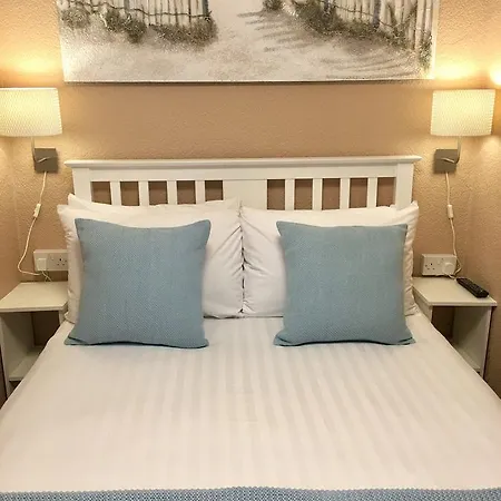 Corona Blackpool 4*