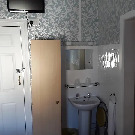 Manchester House Bed & Breakfast 3*