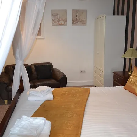 The Holmlea Guest house