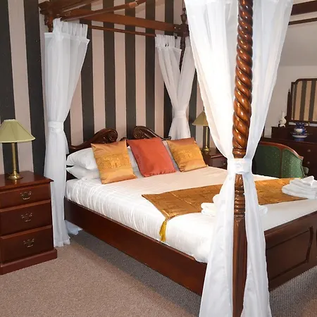 Guest house The Holmlea
