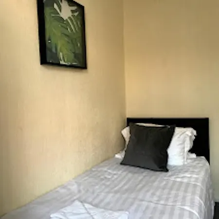 Guest house Promodus - Zebra Blackpool
