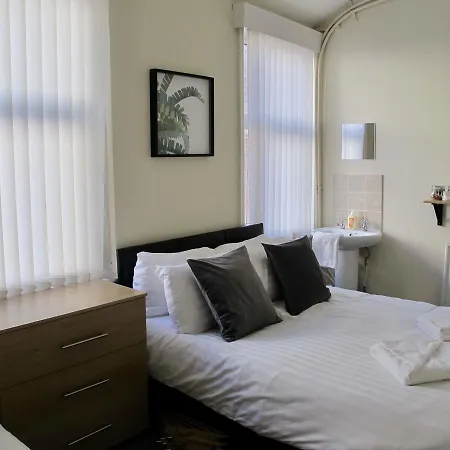 Guest house Promodus - Zebra Blackpool