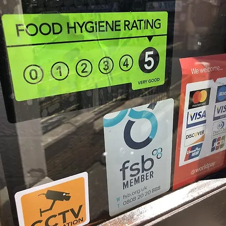 The Carlton 3*