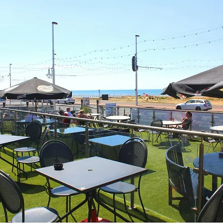 Royal Carlton Hotel