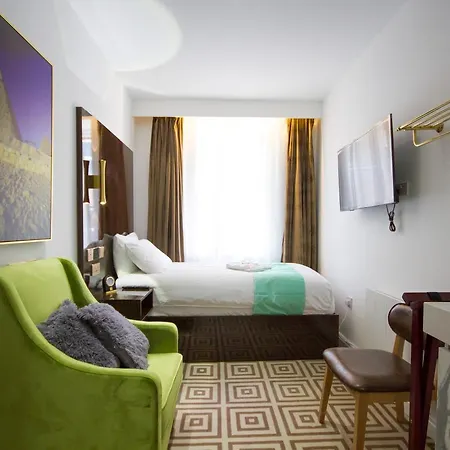 Hotel Dj 3*