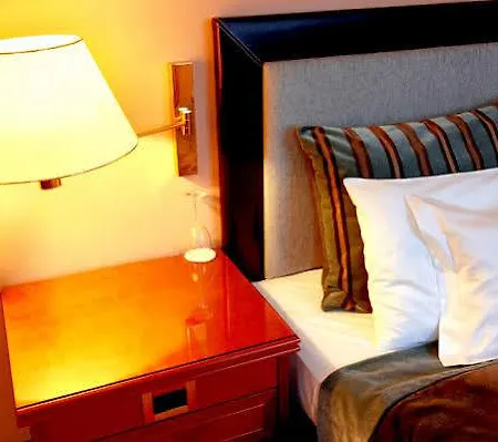 Отель Aysgarth House 3*