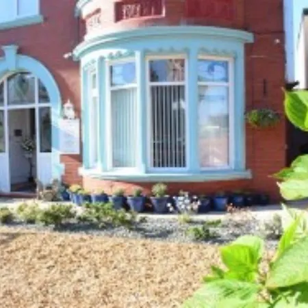 The Grosvenor View - 3* Блэкпул