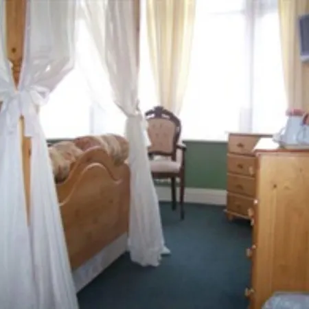 The Grosvenor View - 3*