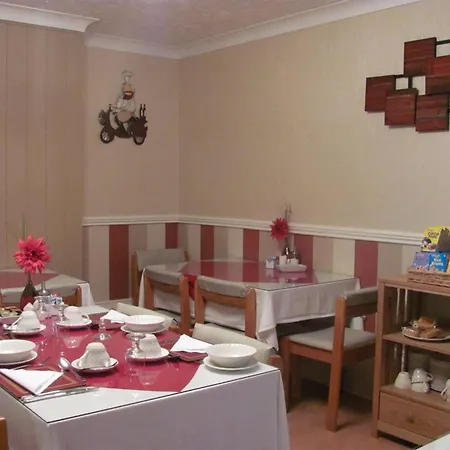 Branston 4*