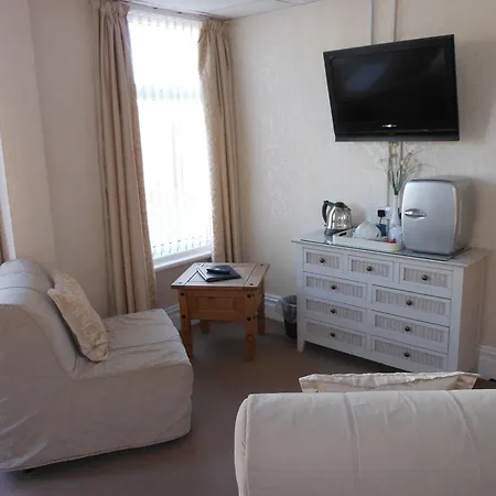 New Bond Bed & Breakfast 3*