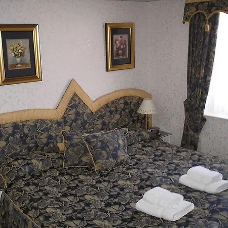 New Bond Bed & Breakfast