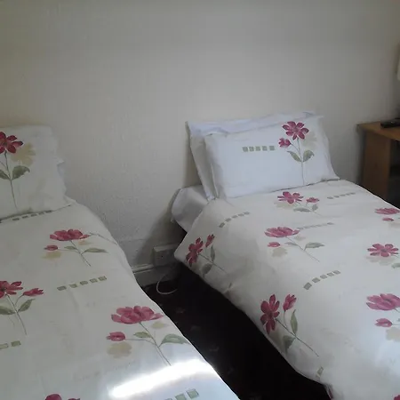Delamere Hotel 3*