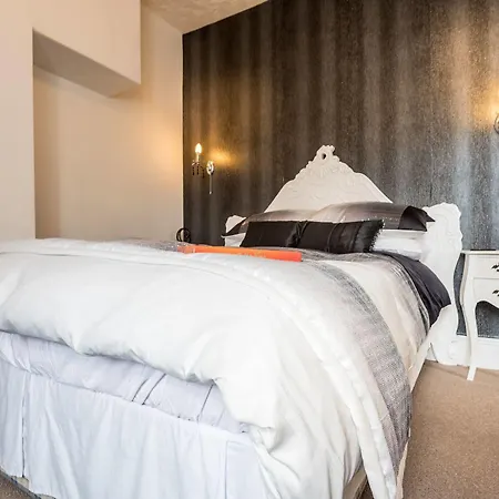 Glen Guest house Blackpool