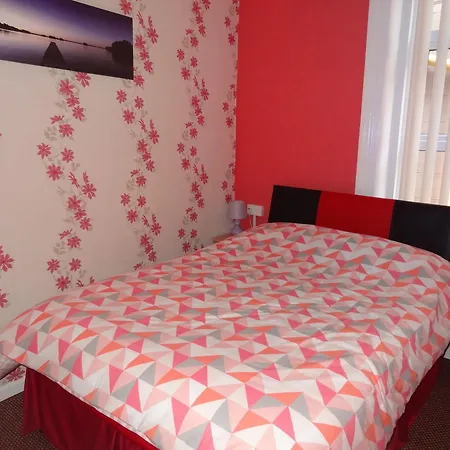 Apartment Lindisfarne - Families & Couples Only Blackpool