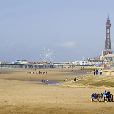 Hotel The Blenheim Mount Blackpool