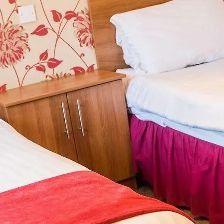 Park House 3*