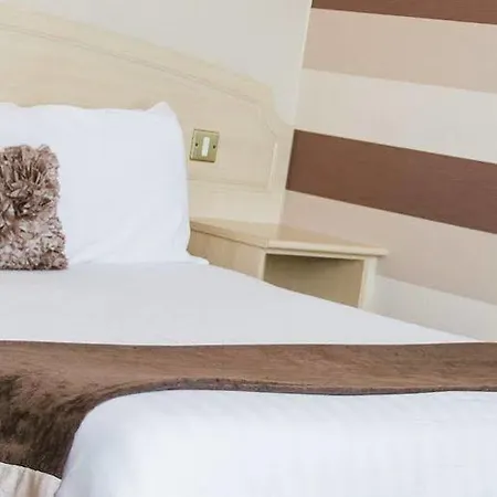 Park House Hotel 3*