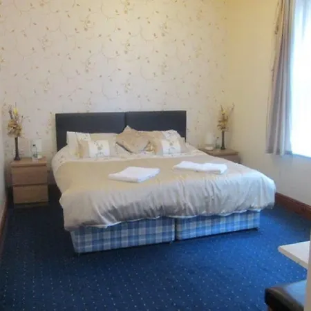 Hotel Tropics 3*