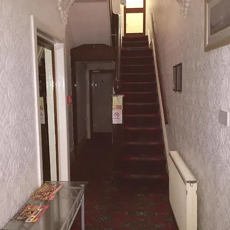Oasis 3* Blackpool
