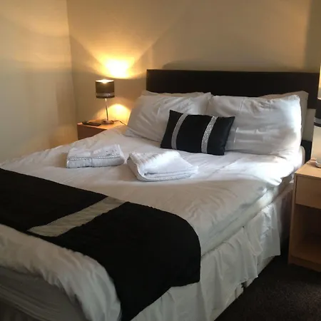Hello Roomz - Pleasure Blackpool